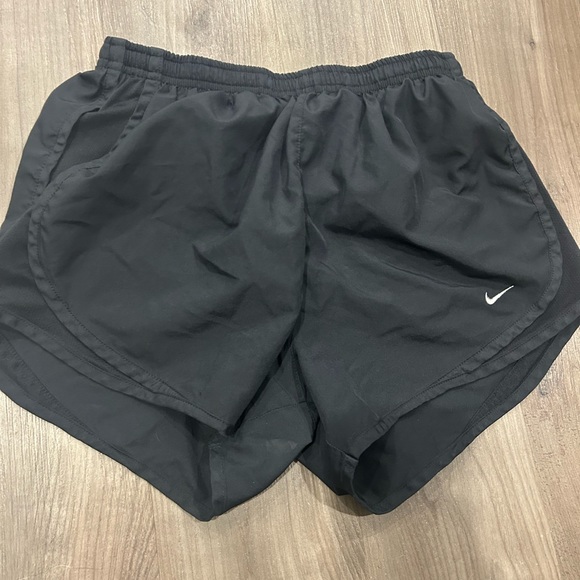 Nike Dri Fit Shorts - Picture 4 of 10